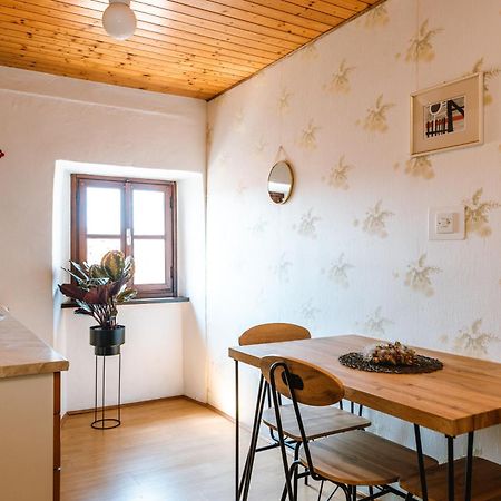 Apartment Valetovi Štanjel Esterno foto